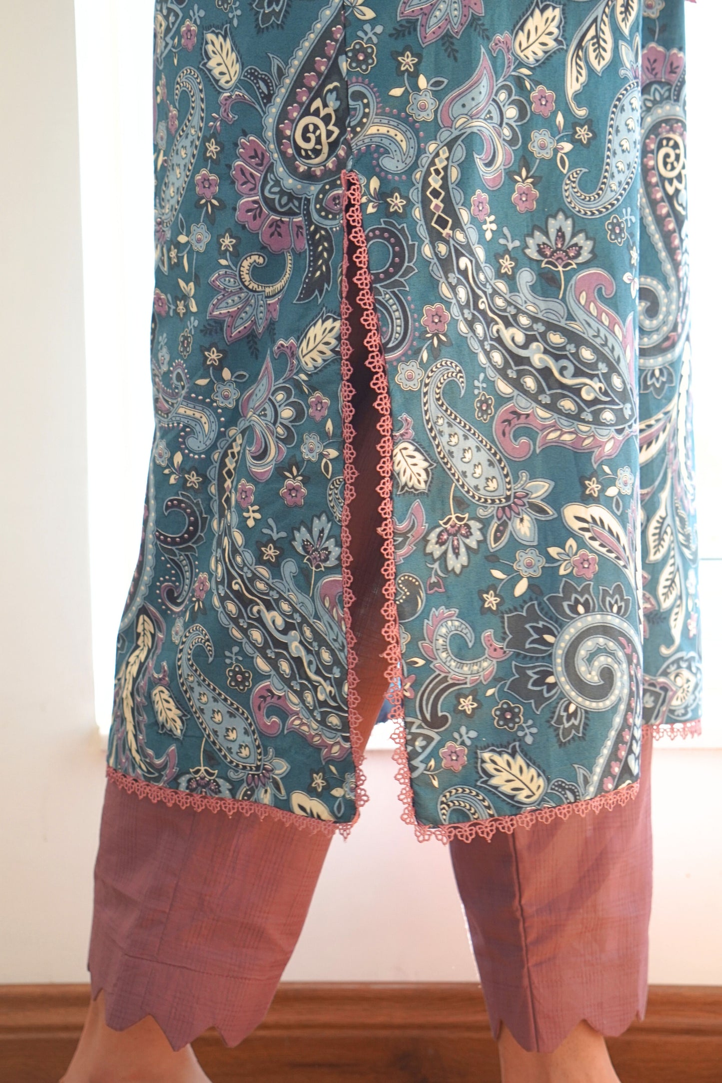 SAHAR 2PC UNSTICTHCED SUIT